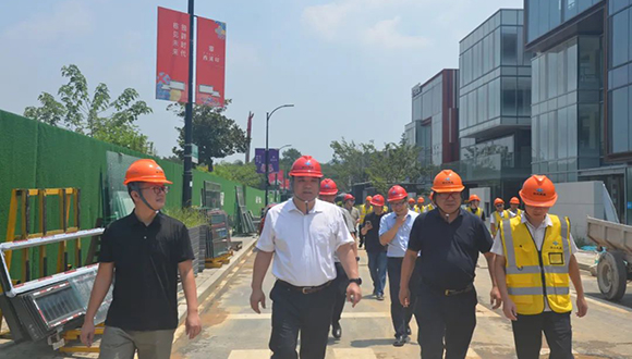 【城建新聞】省市建設(shè)行業(yè)工會領(lǐng)導(dǎo)蒞臨我司項(xiàng)目調(diào)研慰問一線建設(shè)工人
